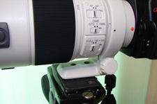 α ズームレンズ 70-200mm F2.8 G SAL70200G 三脚取り付け