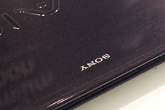 VAIO Z�V���[�Y�@�O���b�V�[�v���~�A���J�[�{��