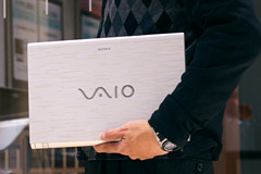 VAIO Z�V���[�Y ���^�����U�C�N