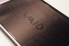 VAIO Z�V���[�Y�@�O���b�V�[�v���~�A���J�[�{��