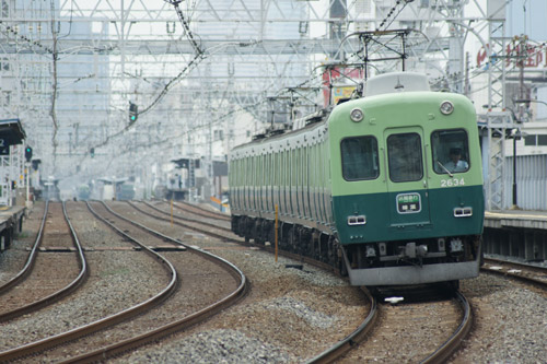 sal75300_009.jpg
