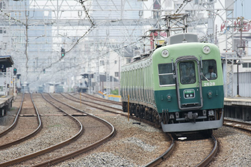 sal70300g_009.jpg