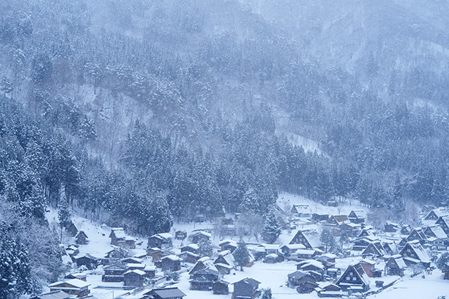 αでフォト散歩 α7RV＋GMレンズ 雪を求め北上…気がつけば白川郷に到着!