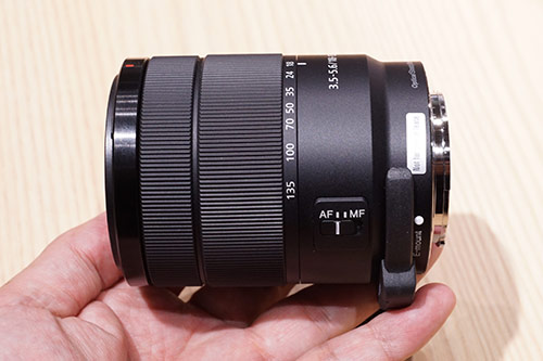 軽い小さい高倍率 ズームレンズ「E 18-135mm F3.5-5.6 OSS」見てきました！ - ソニー商品のレビューはお任せ！  ソニーショップさとうち ブログ