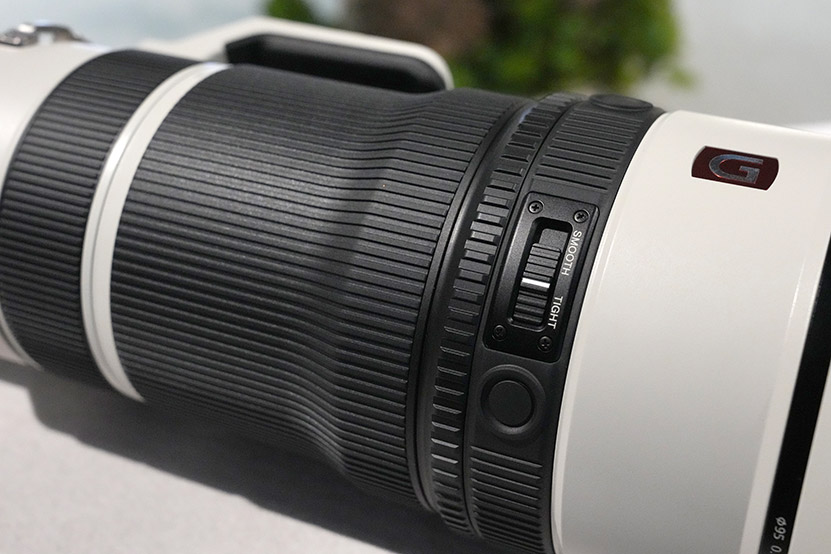 FE 100-400mm F4.5 GM OSS タイト・スムースの切り替えスイッチ