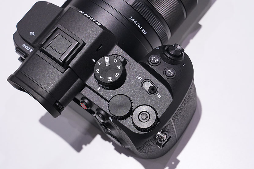 RX10V デザイン 軍艦部