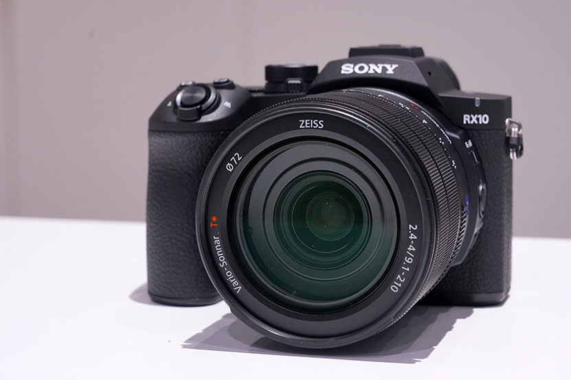 RX10V カメラデザイン