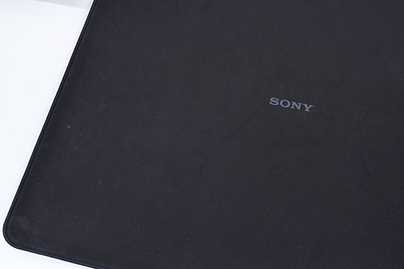 裏面にSONYのメーカーロゴ