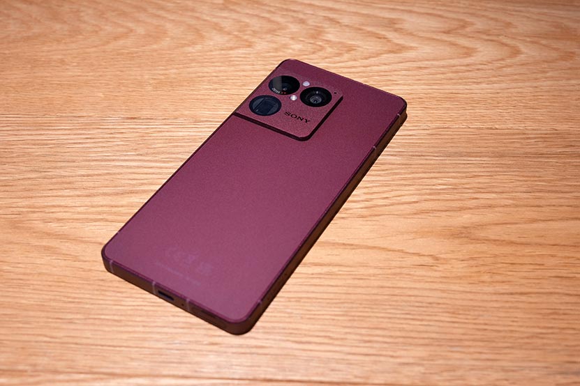 Xperia 1 VIII ガーネット1