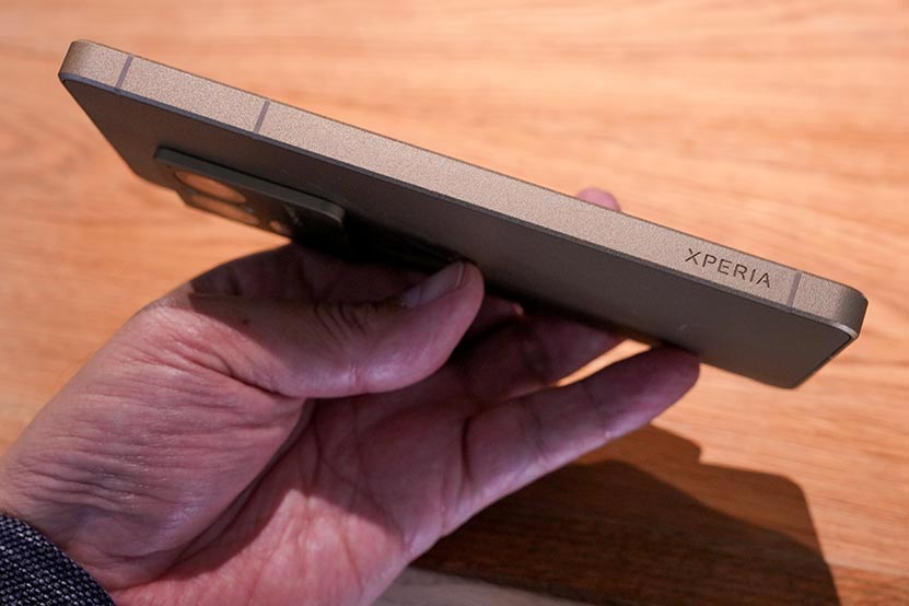Xperia 1 VIII ネイティブゴールド2