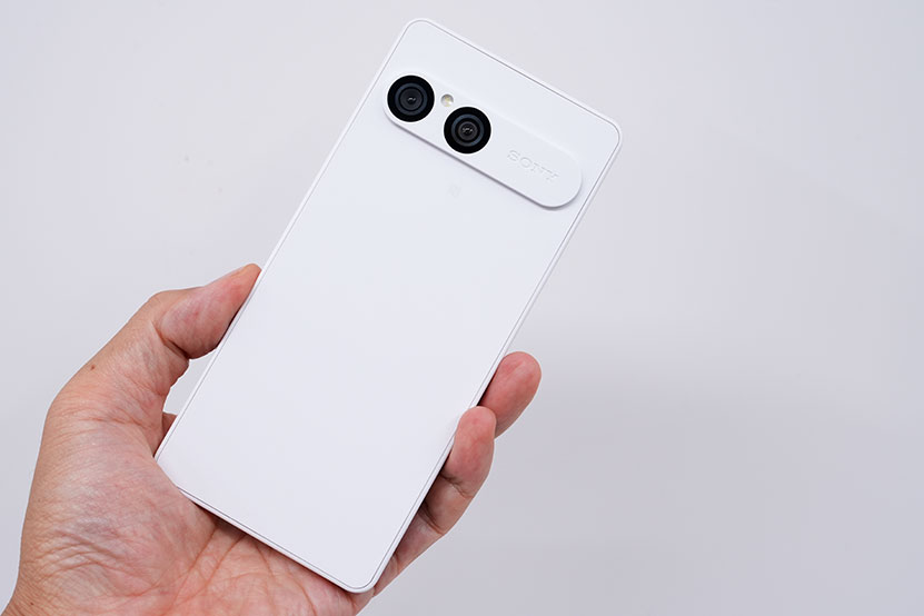 Xperia 10 VII SIMフリーモデル ホワイト２