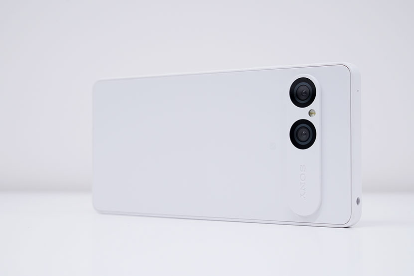 Xperia 10 VII SIMフリーモデル ホワイト３