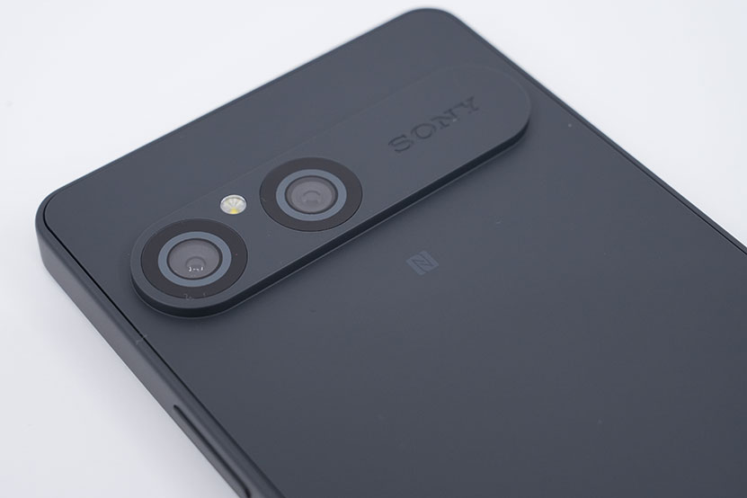 Xperia 10 VII SIMフリーモデル チャコールブラック４
