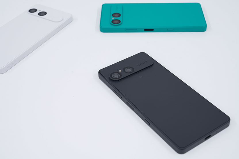 Xperia 10 VII SIMフリーモデル チャコールブラック１